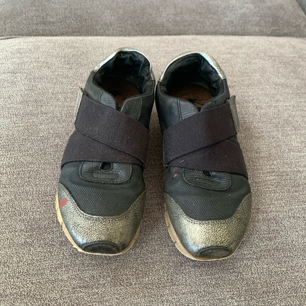 black and silver velcro sneakers